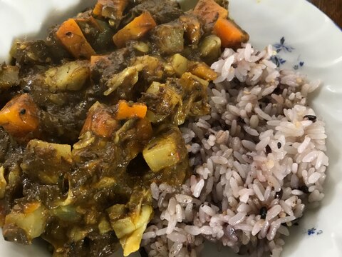 カレー粉から作るコンビーフのカレー